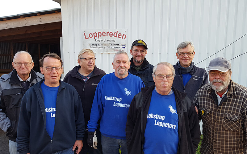 Genbrugsbutikken Loppereden teamet, mænd der hjælper en good sag